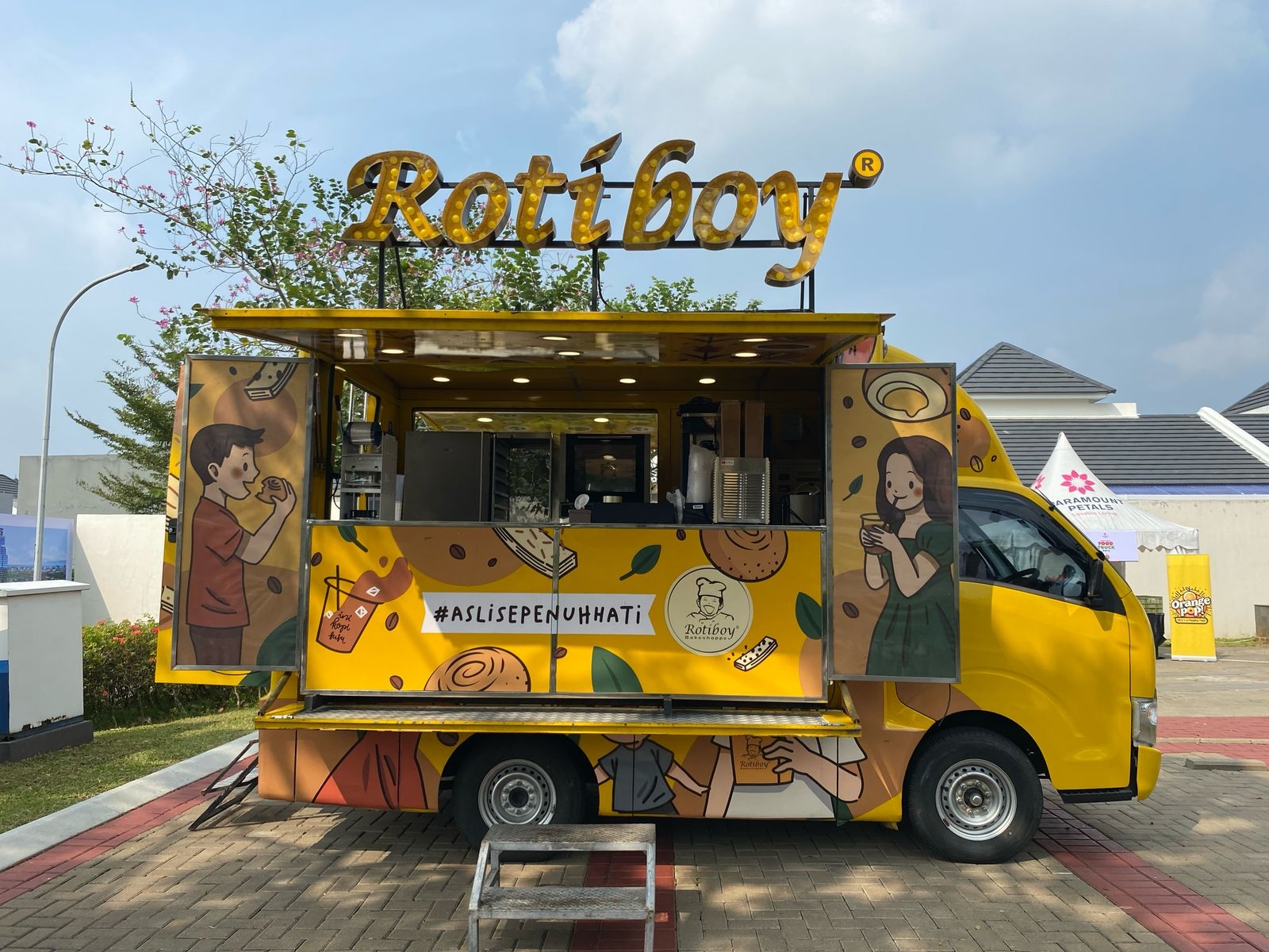 Gaet Keluarga Muda, Paramount Petals Undang Masyarakat Nikmati Aneka Jajanan di Foodtruck Days pada 10-18 Mei 2025
