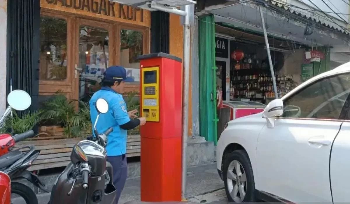 Atasi Maraknya Parkir Liar di Jakarta, Ahok Dukung Pembayaran Digital dan Cashless