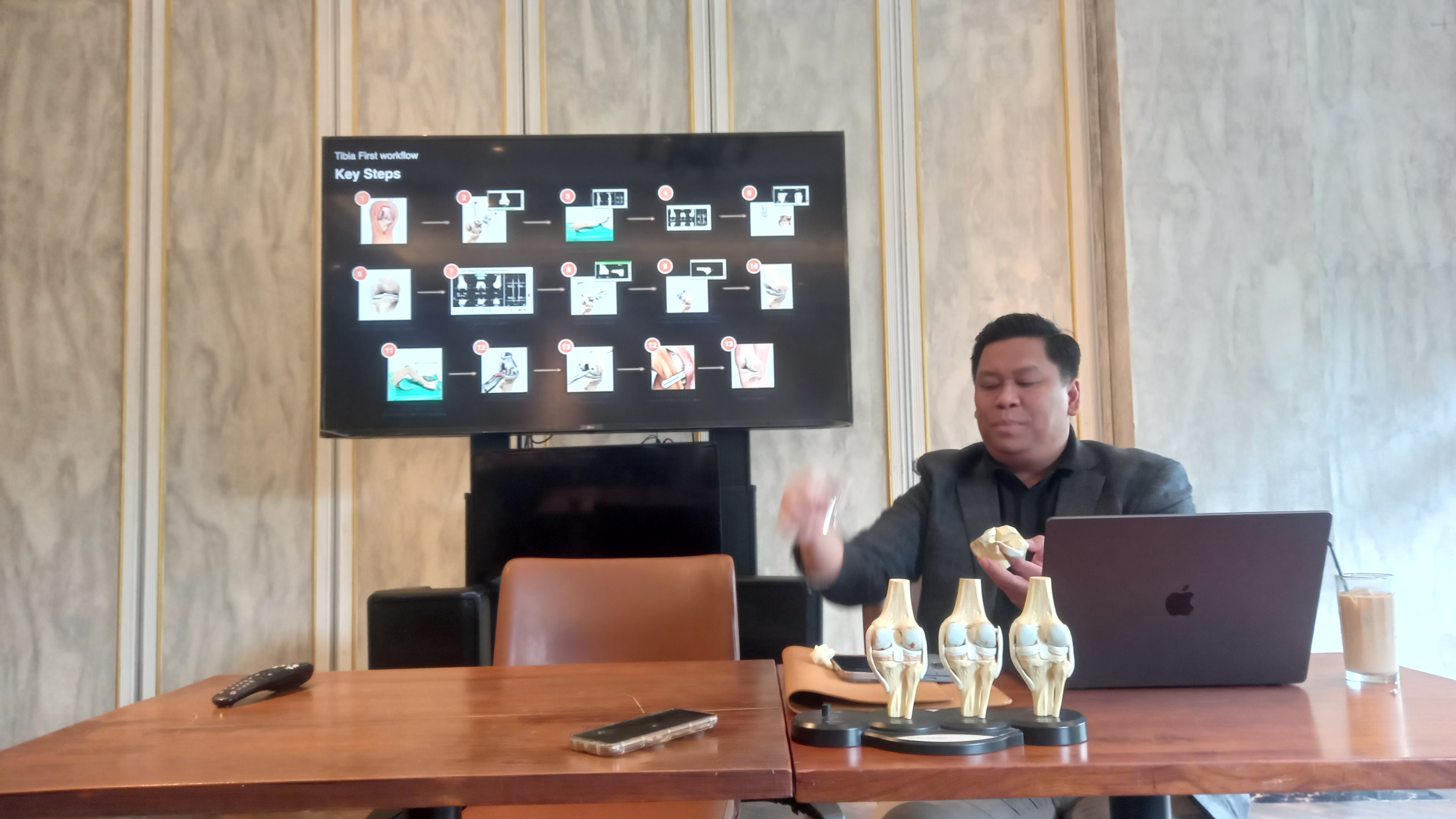 Keunggulan Operasi Ganti Lutut Gunakan Robot, Presisi Tinggi hingga Percepat Pemulihan Pasien