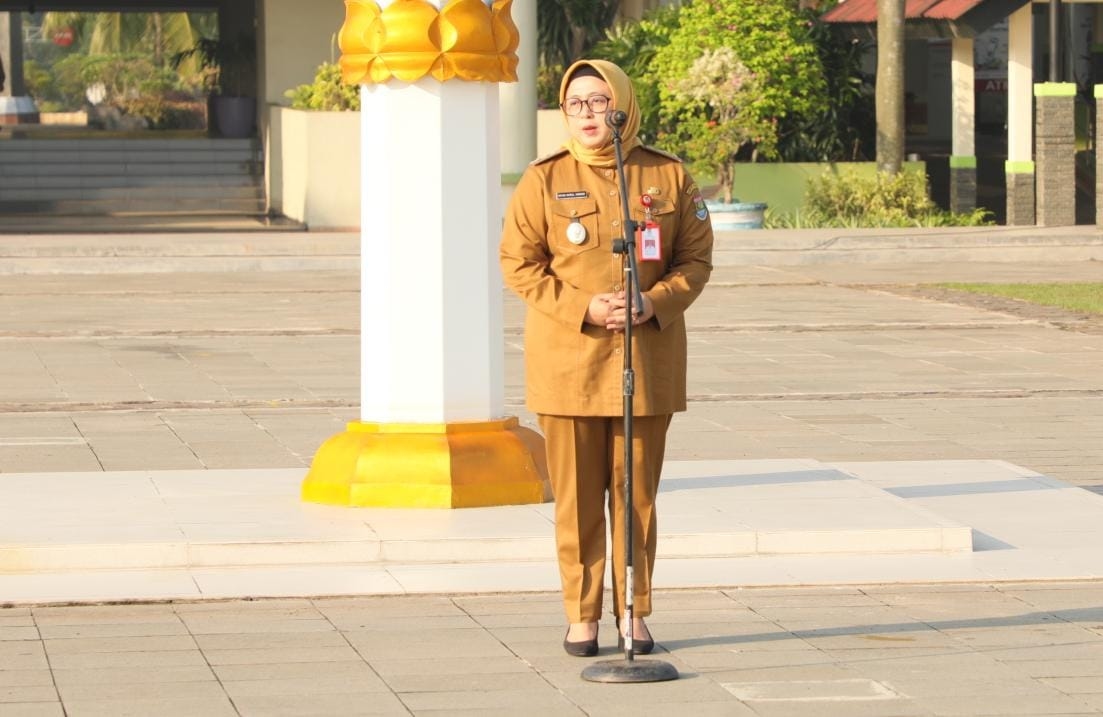 Pimpin Apel Senin Pagi di Puspemkab Tangerang, Wabup Intan Nurul Minta OPD dan ASN Serius Tangani Pengelolaan Sampah dan Tingkatkan Pelayanan Publik