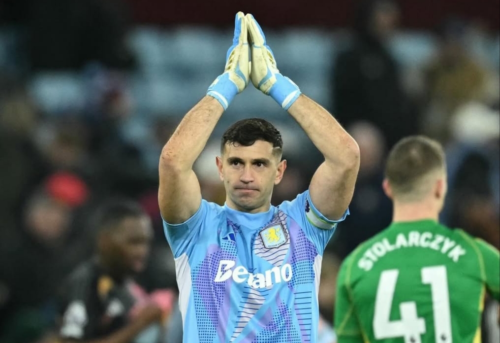 Manchester United Bisa Dapat Pemenang Piala Dunia, Emiliano Martinez Siap Gantikan Onana!
