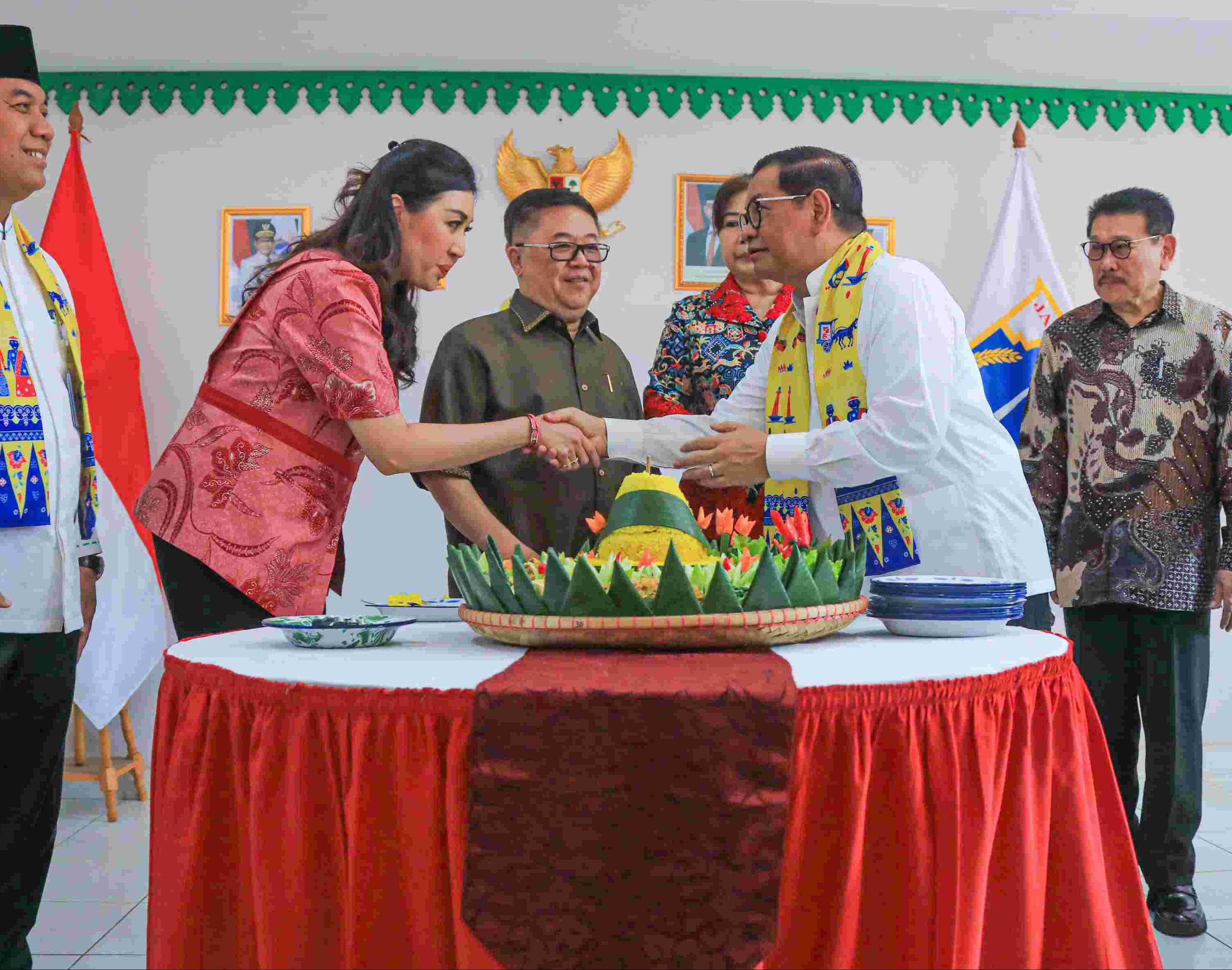 Resmikan Balai Warga RW 09 Rawa Buaya, Gubernur Pramono Harap Bisa Dimanfaatkan untuk Memperkuat Budaya Lokal