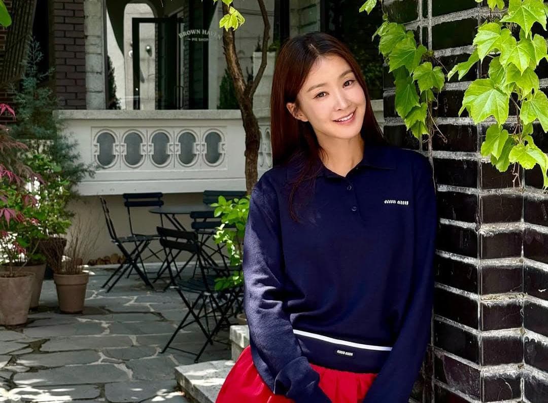 Lee Si Young Umumkan Kehamilan Anak Keduanya Usai Bercerai dari Mantan Suami