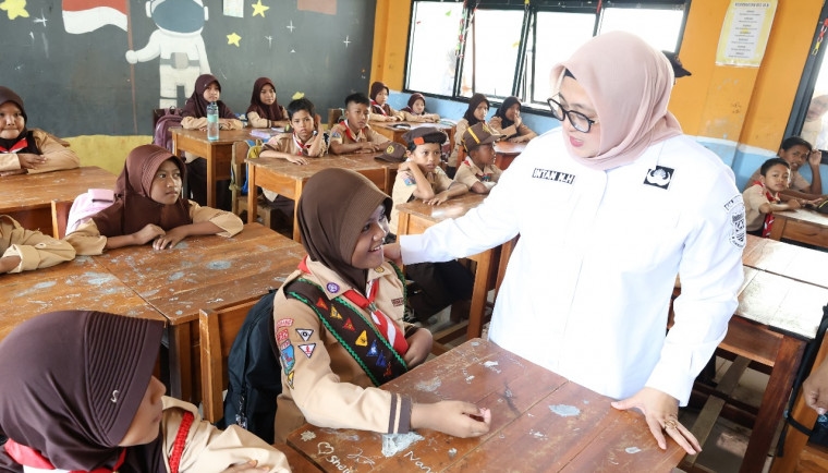 Tinjau Pelaksanaan Program SD-SMP Swasta Gratis di 2 Sekolah Muhammadiyah, Wabup Tangerang Juga Pastikan MPLS Berjalan Lancar dan Tertib