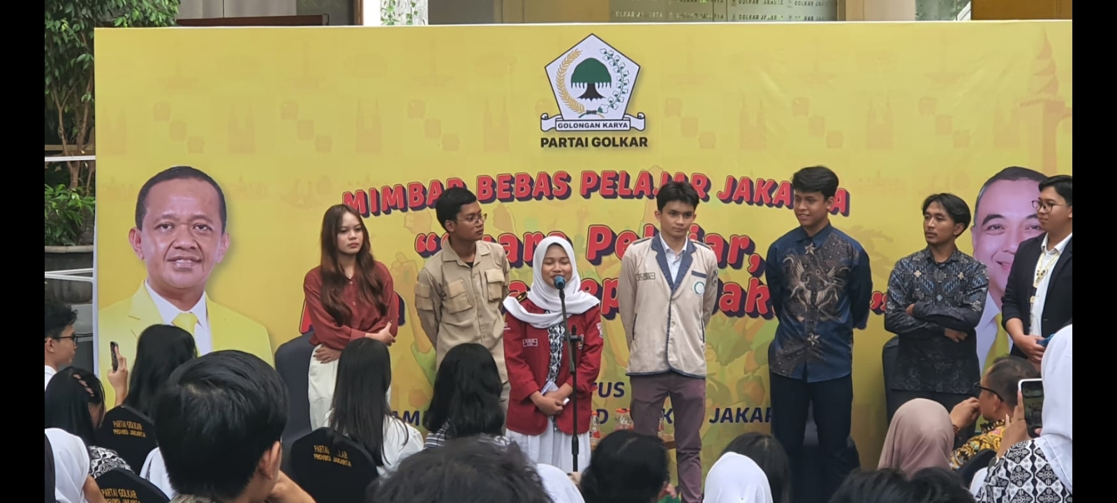 Pelajar Jakarta Suarakan Aspirasi di Mimbar Bebas Golkar: Soroti KJP, Polusi hingga Kesetaraan Gender