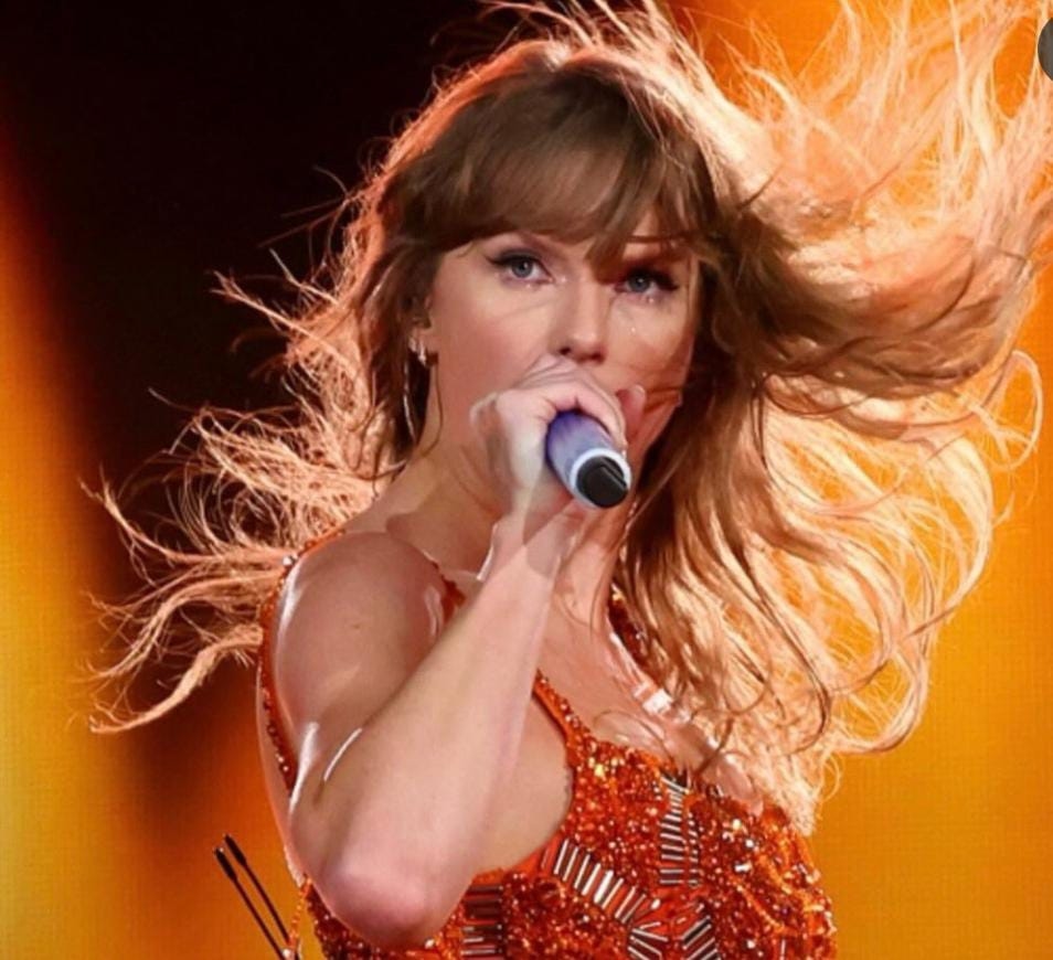 Taylor Swift Umumkan Album ke-12 "The Life of a Showgirl"