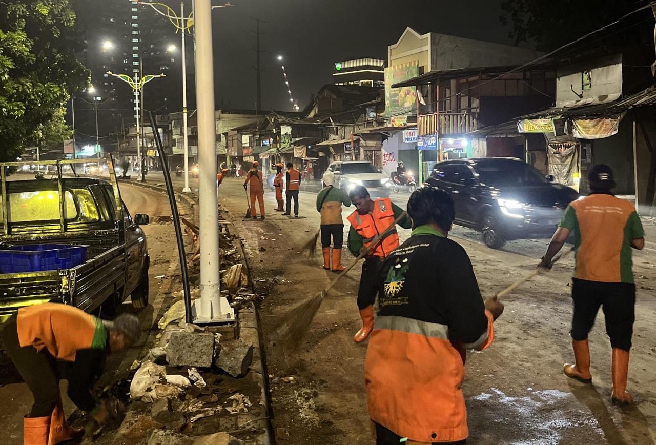 Sebanyak 18,72 Ton Sampah Berhasil Dikumpulkan Pasukan Orange Dinas LH Jakarta, Usai Unjuk Rasa di Kawasan Gedung DPR Senayan