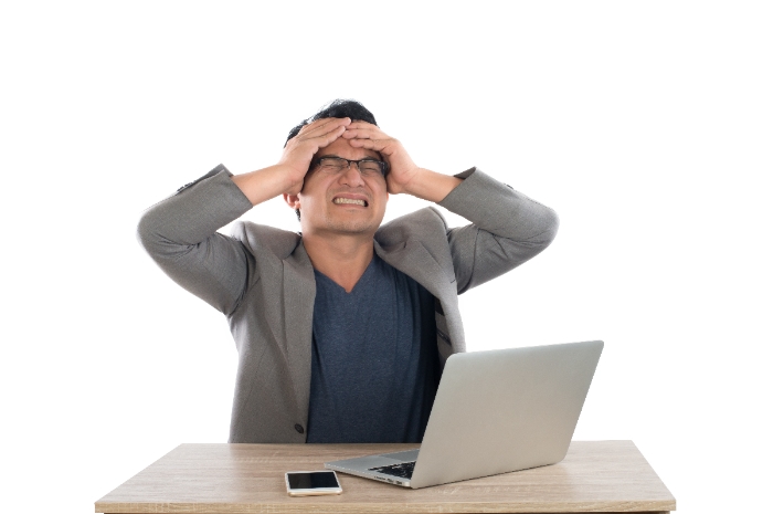 Tips Praktis Redakan Stres karena Media Sosial