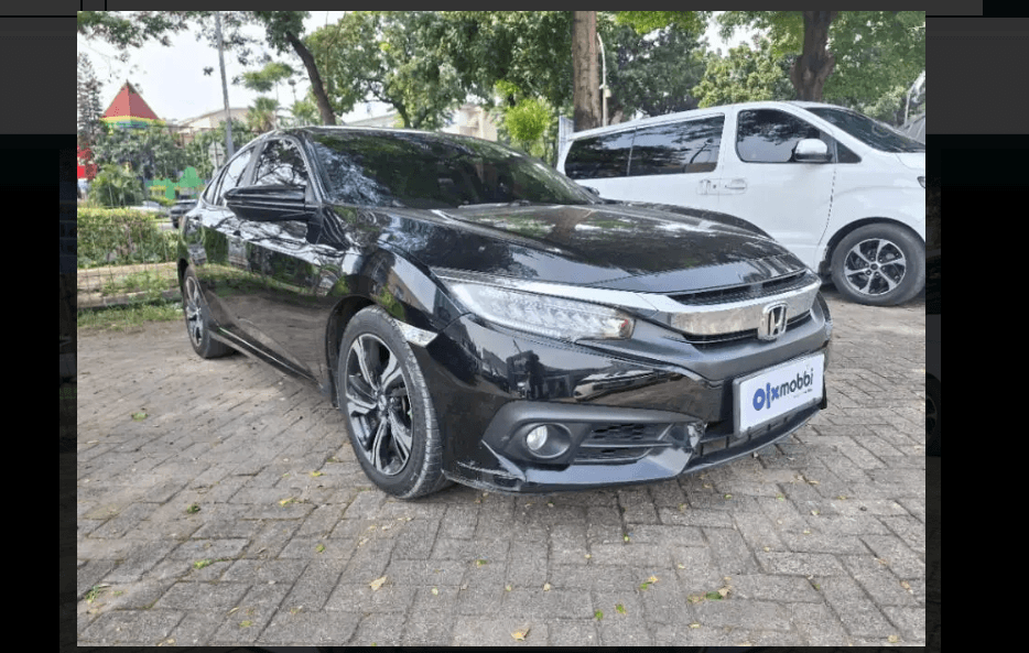 DP Cuma 16 Juta! Bawa Pulang Mobil Bekas Honda Civic ES AT 2018, Cicilan Murah Gak Bikin Kantong Bolong!