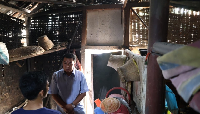 Kunjungi 2 Rumah Warga Kresek yang Akan Direhab Lewat Program Bedah Rumah, Bupati Tangerang: Tiap Tahun Targetnya 1.000 RTLH