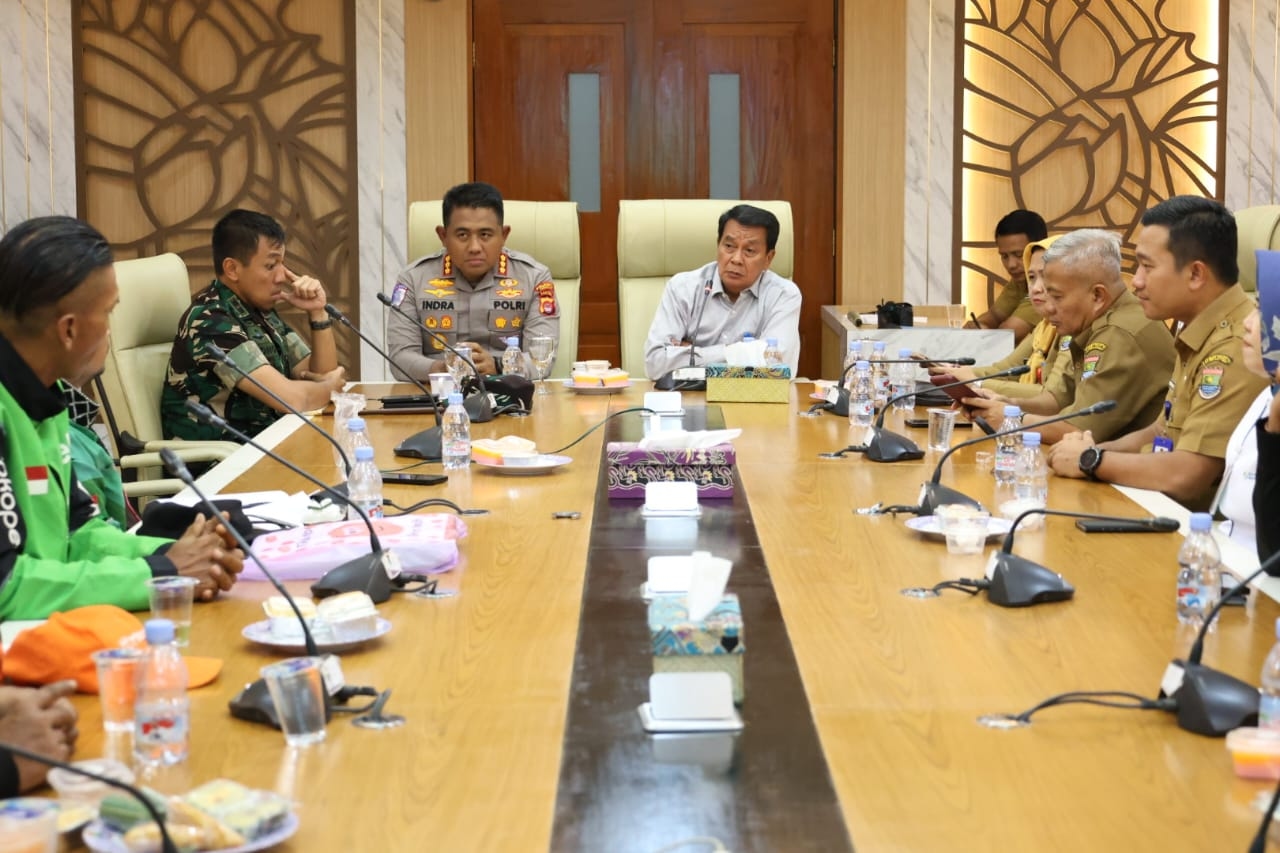 Terima Audiensi Komunitas Ojol Kabupaten Tangerang, Bupati Maesyal: Mereka Sampaikan Aspirasi Terkait Tiga Hal Ini!