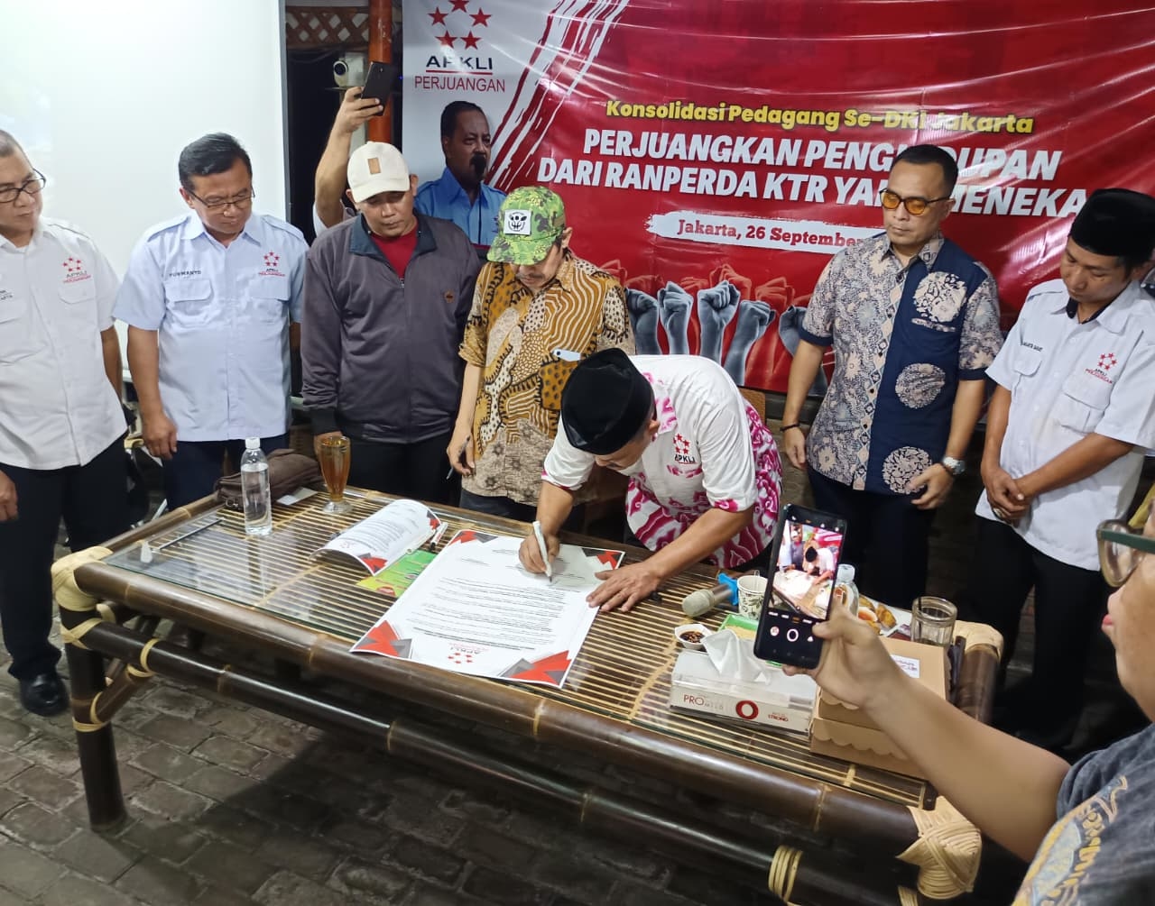 Dinilai Bisa Matikan Pencaharian Rakyat Kecil, Pedagang DKI Jakarta Deklarasi Tolak Ranperda KTR