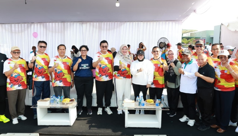 Hadiri Peringatan Hari Jantung Sedunia di Eastvara BSD, Wabup Intan Ajak Masyarakat Tingkatkan Kesadaran dan Kewaspadaan Melalui Gaya Hidup Sehat