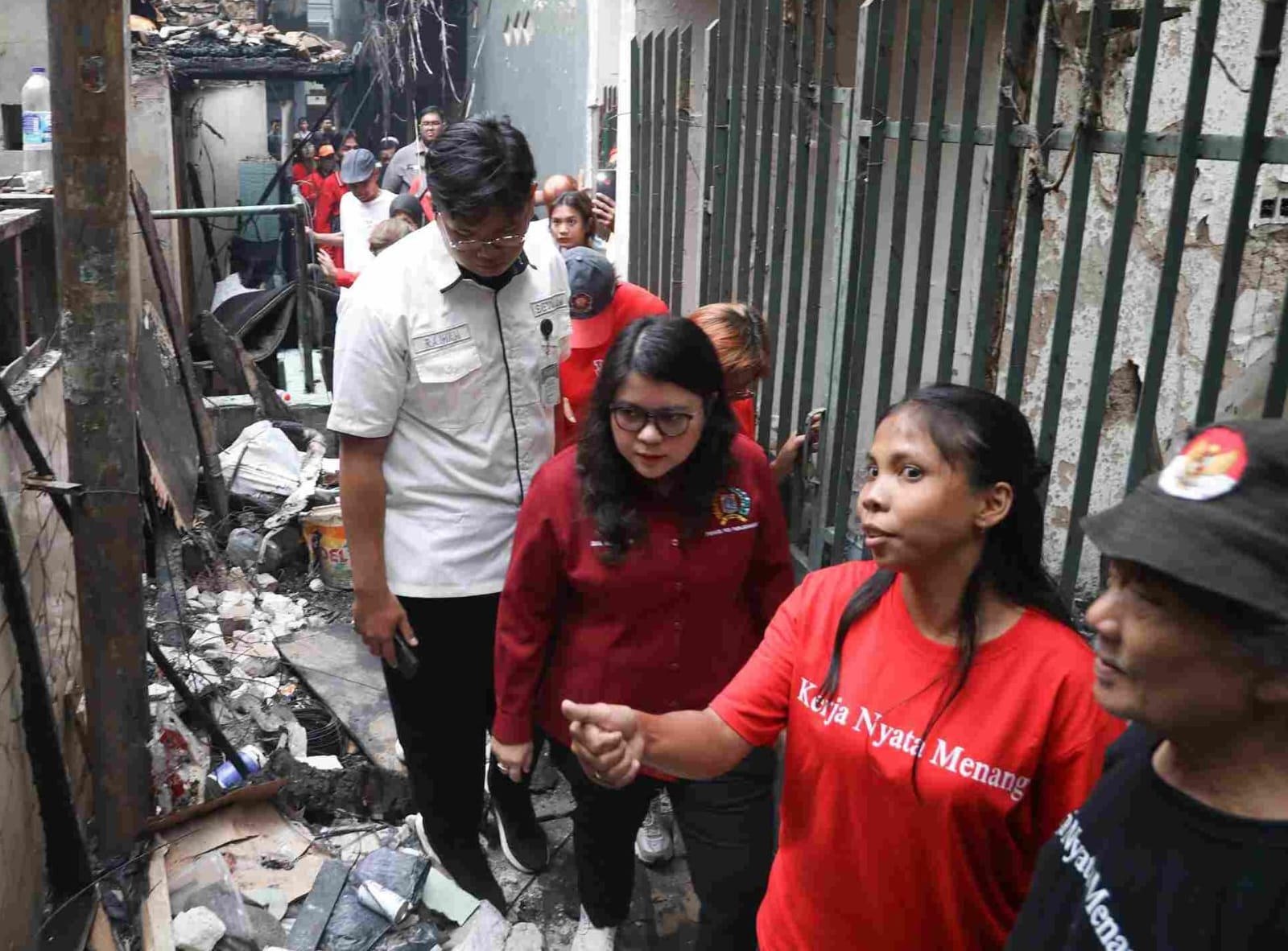 Tinjau Lokasi Kebakaran Taman Sari Jakbar, Wakil Ketua DPRD Dorong Pemasangan Hidran dan APAR