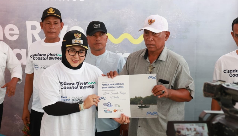 Wabup Intan Hadiri Cisadane River Costal Sweep, Ke Depan Akan Libatkan Lebih Banyak Nelayan Tangani Sampah Sungai