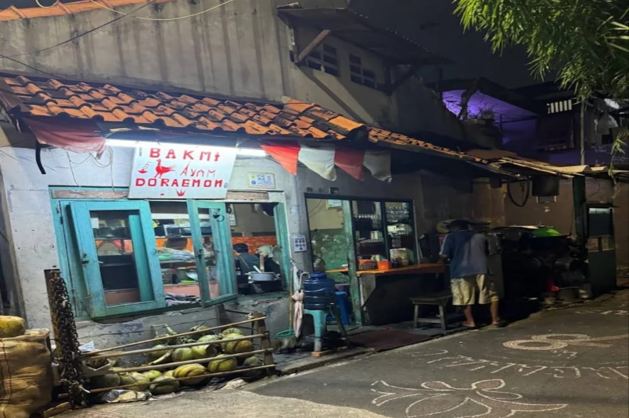 Bakmi Doraemon, Mie Ayam Legendaris yang Tetap Jadi Primadona di Jakarta Pusat