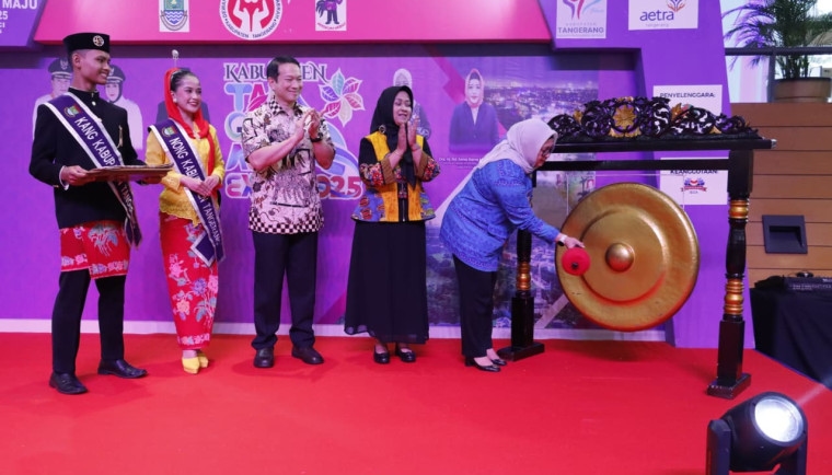 Tangerang Expo 2025 di Supermall Karawaci Resmi Dibuka Wabup Intan Nurul, Hadirkan Bazar UMKM, Fashion Show, Live Music, hingga Talkshow