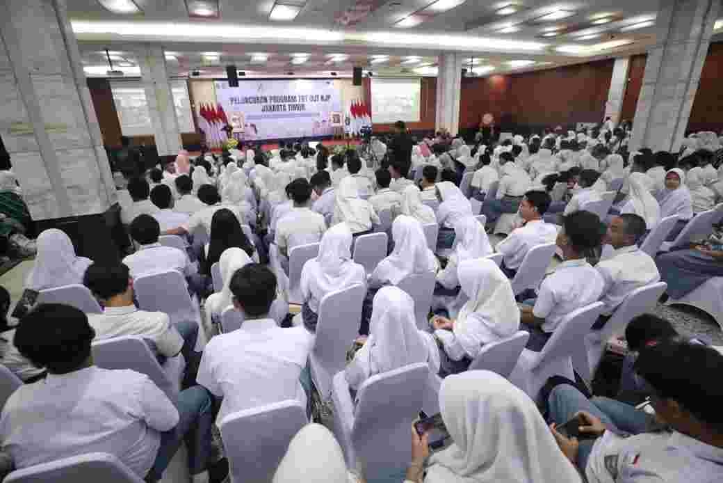 Pramono Luncurkan Program KJP Try Out Pertama di Jakarta Timur, Bakal Diperluas ke Seluruh Jakarta