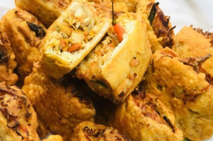 Resep Tahu Isi Ayam Suwir Pedas, Camilan Renyah yang Selalu Laku!