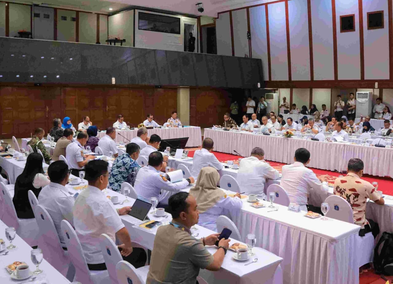 Sinergi Transportasi dengan Wilayah Penyangga, Gubernur Pramono Gelar Rakor Bersama Kepala Daerah Bodetabek Bahas Transjabodetabek hingga Percepat TOD