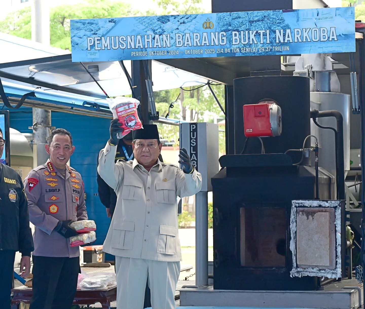Ketika Presiden Prabowo Pimpin Pemusnahan Barang Bukti Narkoba Serukan Aparat Hilangkan Ego Sektoral