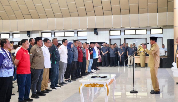 Kukuhkan Pengurus 22 Cabang Olahraga KONI Kabupaten Tangerang Masa Bakti 2025–2029, Bupati Maesyal: Junjung Tinggi Nilai Sportivitas dan Pengabdian!