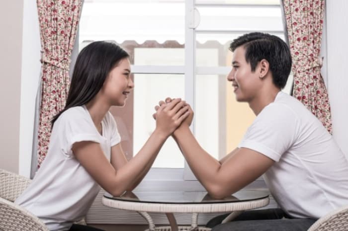 Nggak Selalu Salah! 7 Alasan Balikan Sama Mantan Bisa Jadi Langkah Tepat