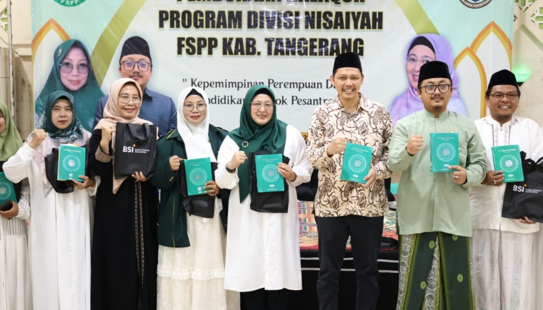 Buka Halaqoh Nisaiyah FSPP Kabupaten Tangerang, Wabup Intan Dorong Perempuan Pesantren Jadi Pemimpin Berdaya Saing