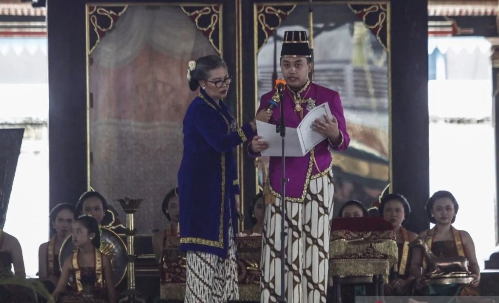 Di Tengah Dualisme Suksesi, Gusti Purbaya Resmi Dilantik sebagai Raja Surakarta Pakubuwono XIV