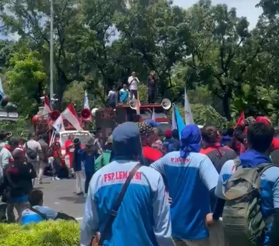 Sikapi Demo Buruh Tuntut UMP DKI Naik Jadi Rp 6 Juta, Gubernur Pramono Sebut Masih Dibahas