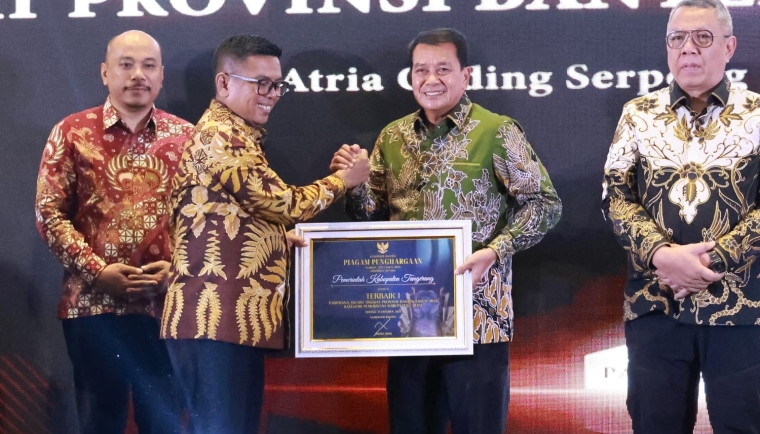 Keren! Pemkab Tangerang Raih Penghargaan Paritrana Award 2024 dari BPJS Ketenagakerjaan