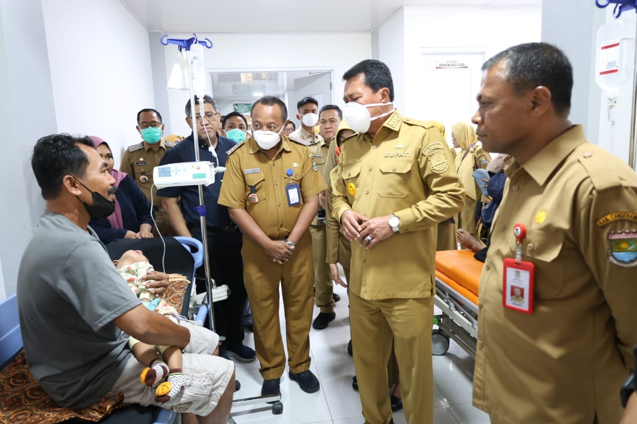 Bupati Tangerang Kunjungi Bayi Penderita TBC di RSUD Balaraja, Minta Masyarakat Lakukan Pemeriksaan Dini Gangguan Kesehatan