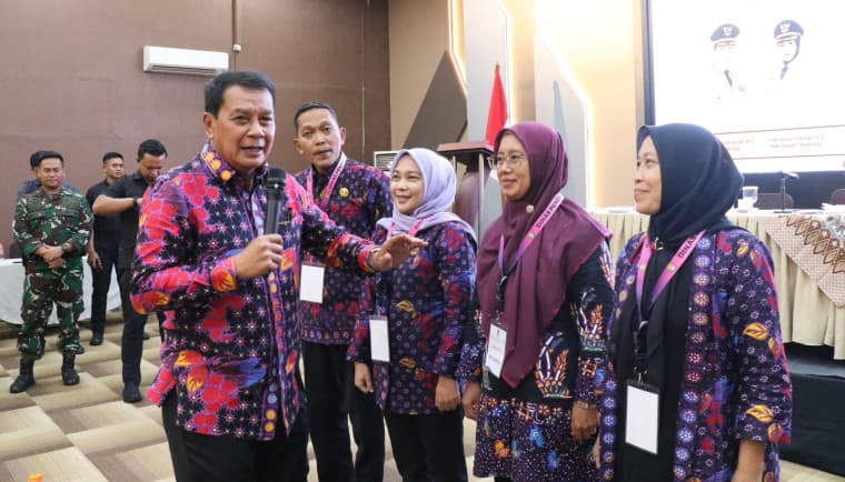 Tutup Diklat Kependidikan, Bupati Tangerang Minta Pengawas dan Kepala Sekolah Jadi Teladan dan Inspirasi Anak Didik