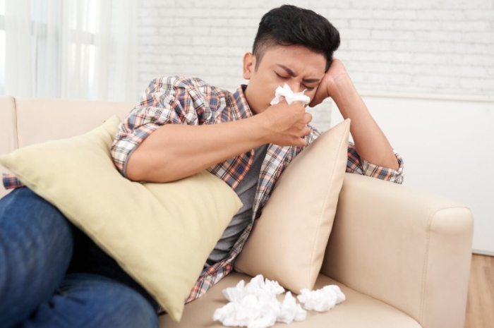 Benarkah “Man Flu” Itu Nyata? Ini Penjelasan Ilmiah di Balik Pria yang Terlihat Lebih Parah Saat Sakit