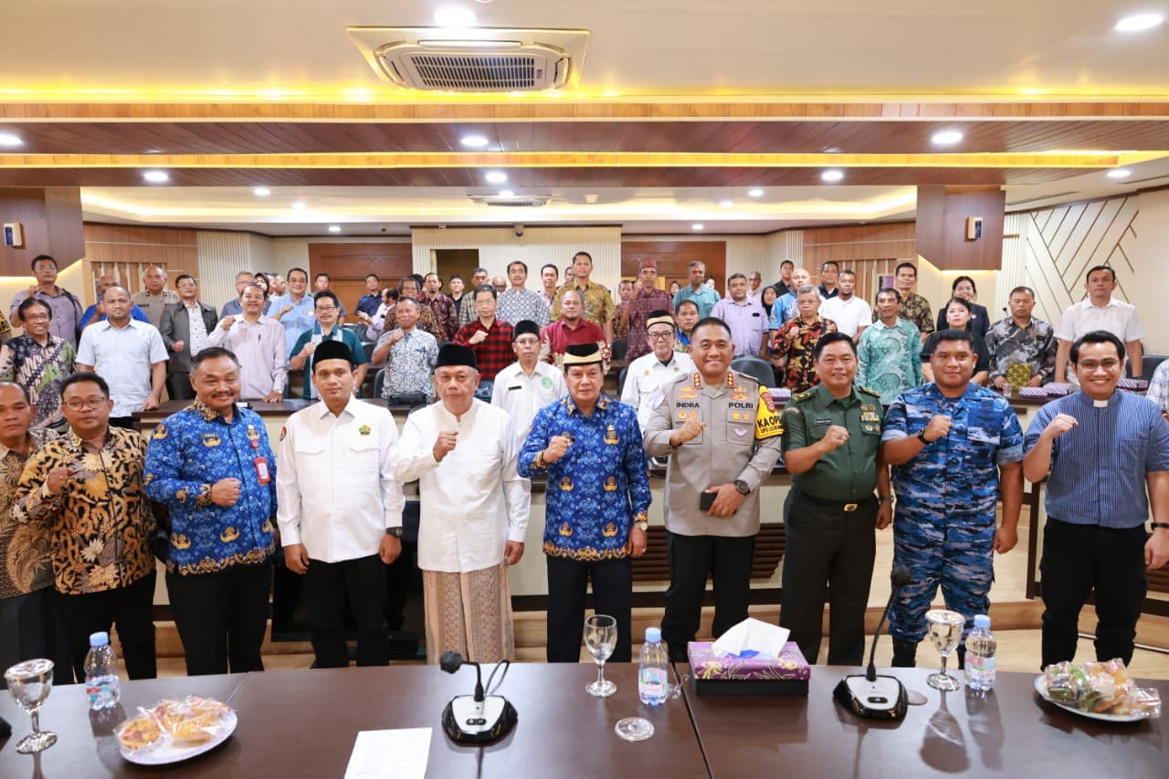 Jelang Perayaan Natal dan Tahun Baru, Bupati Tangerang Gelar Pertemuan dengan Forkopimda, MUI, Para Romo, Pastur dan Pendeta