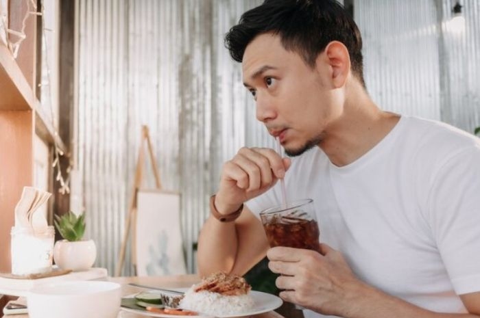 Bukan Mitos, Ini 5 Hal yang Sebaiknya Dihindari Setelah Makan