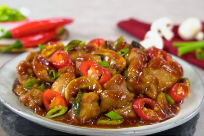 Ide Buka Puasa Praktis, Ayam Saus Tiram Siap Jadi Favorit