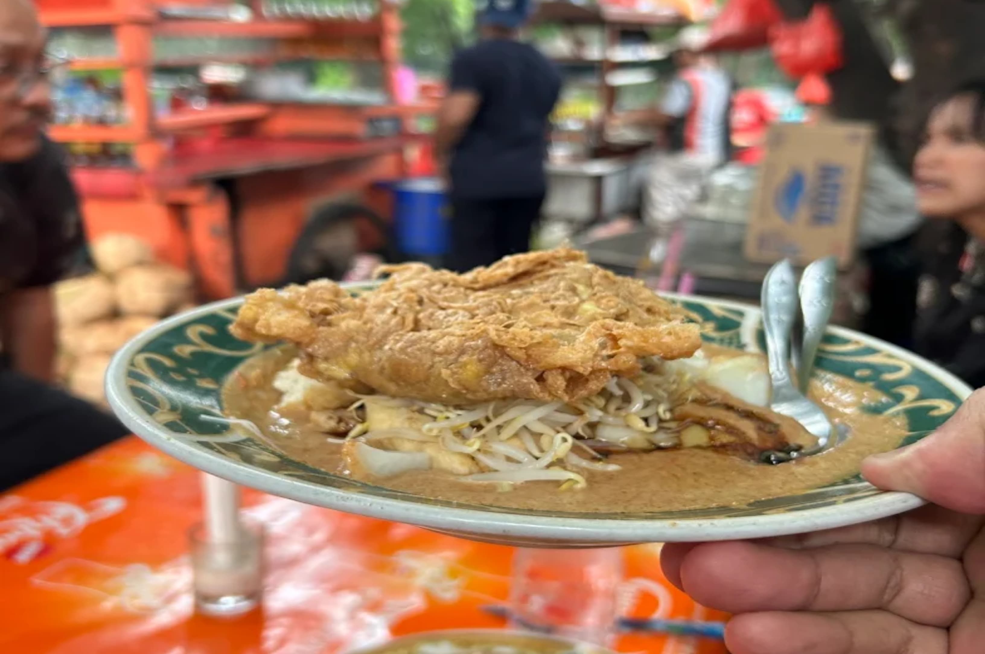 Menguak Sejarah Ketoprak Betawi, Kuliner Ikonik Masyarakat Betawi