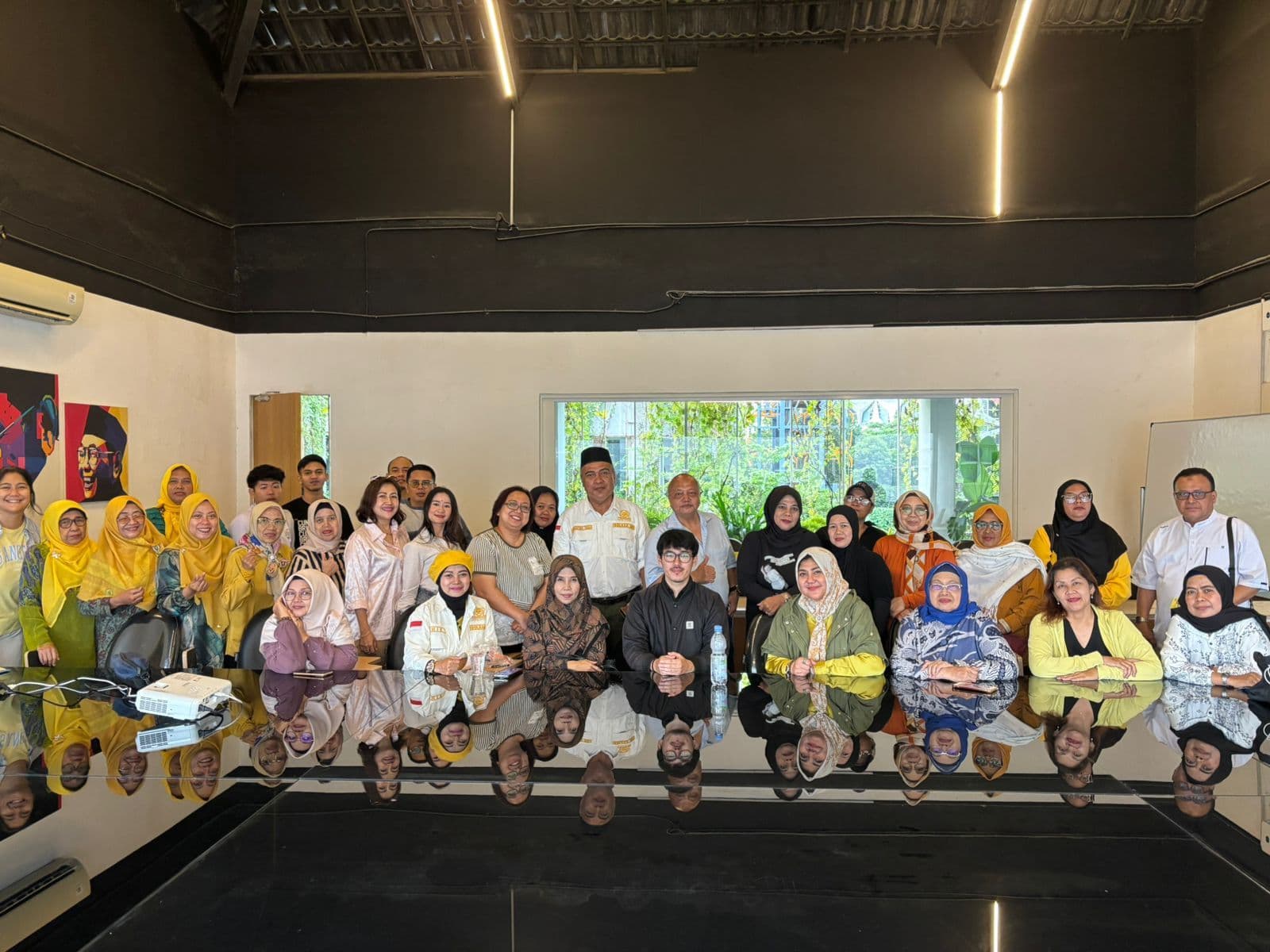 Tingkatkan Kapasitas Kader, Golkar DKI Jakarta Gulirkan Kelas Bahasa Inggris Gratis