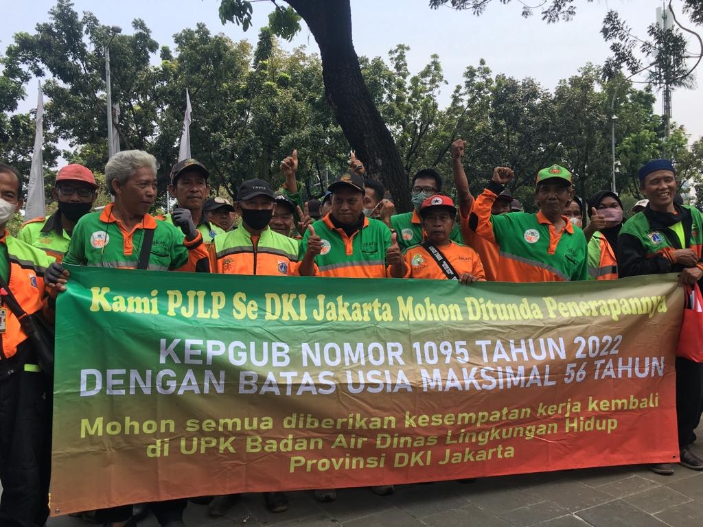 Eks PJLP Demo di DPRD DKI, Tuntut Penggantian oleh Anggota Keluarga Tak Dipersulit